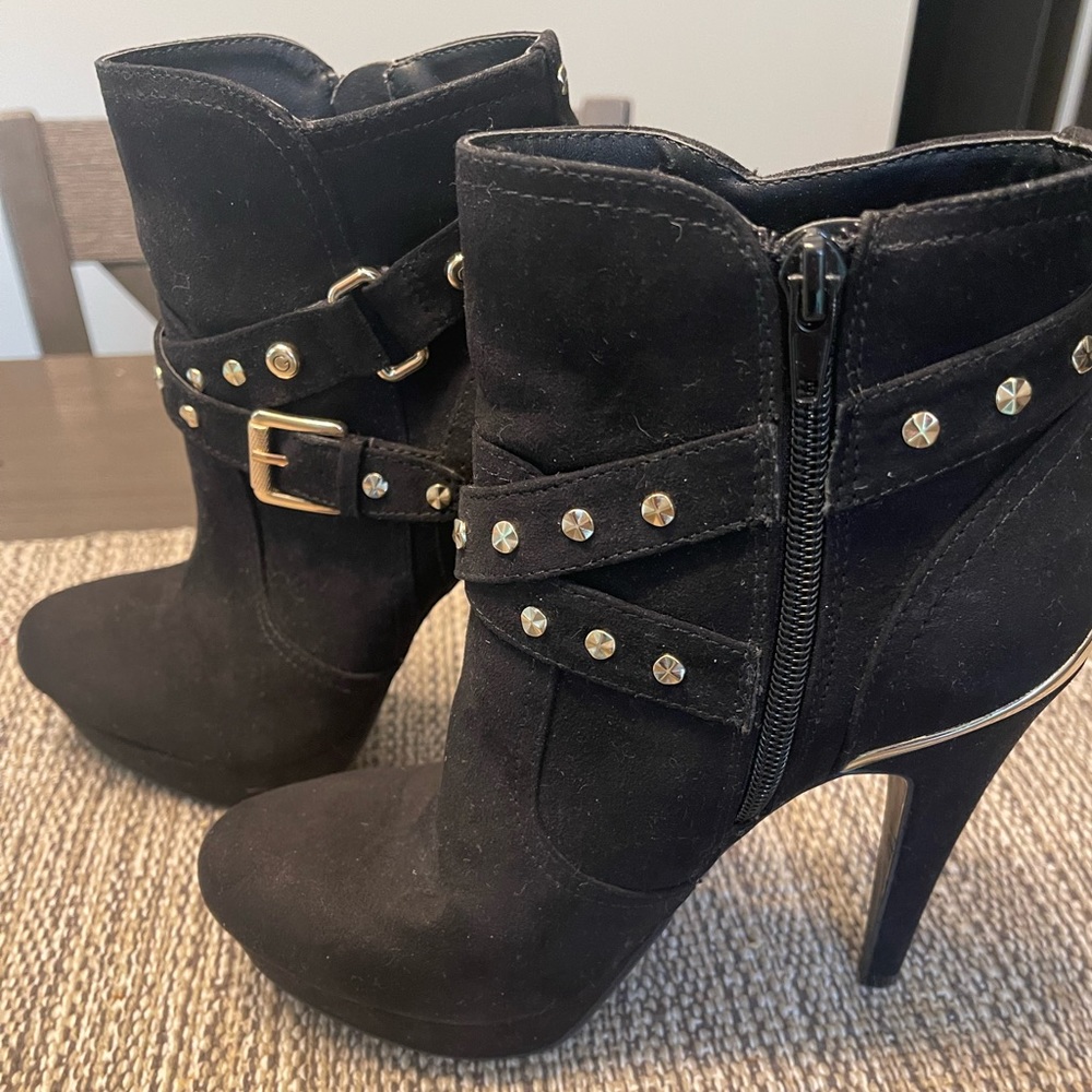Guess black ankle boot with gold studs